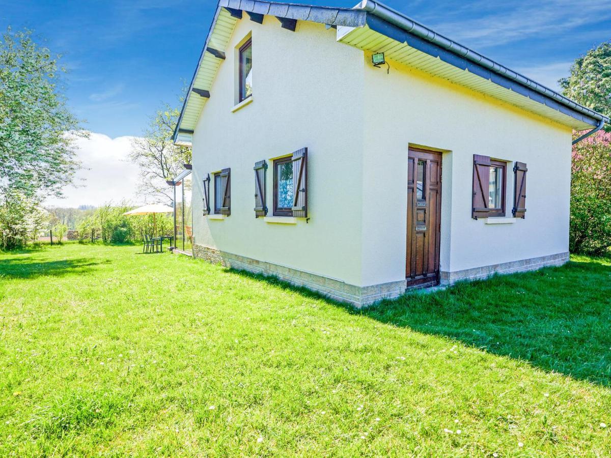 Amazing Holiday Home In Porcheresse Daverdisse With Terrace Exterior photo